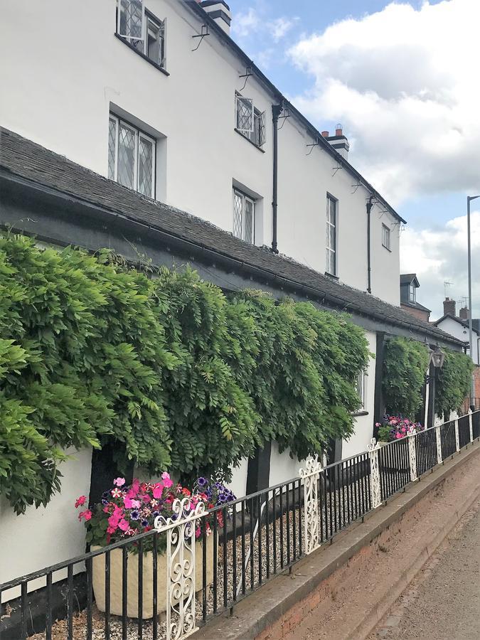 Bed and Breakfast Eagle House Eccleshall Екстер'єр фото